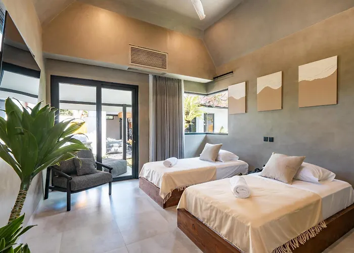 Villa Zee Design & *