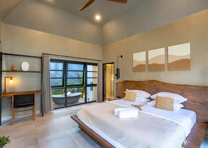 Villa Zee Design & Sanur